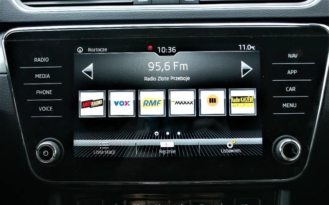 Skoda Superb cena 110900 przebieg: 80166, rok produkcji 2019 z Kielce małe 326